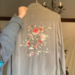 XS American Eagle shirt